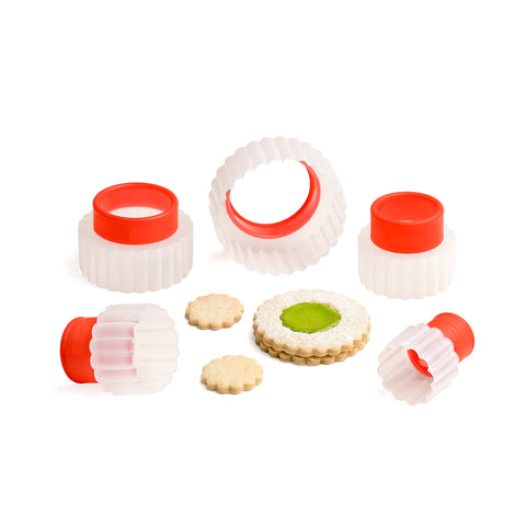 Image of BETTY CROCKER Snap-Fit Cookie Cutter Set